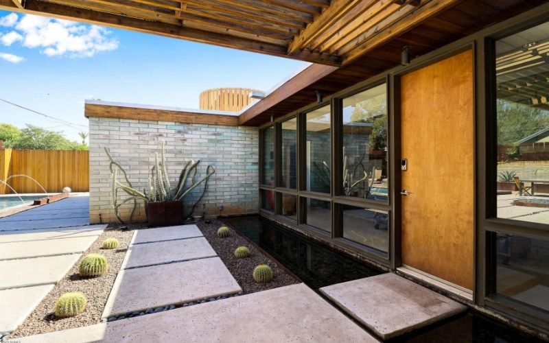 THE BROKER DIFFERENCE