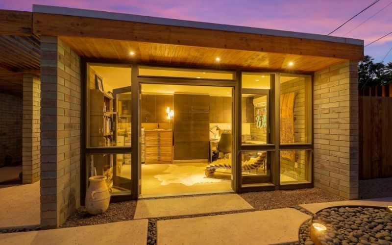 INVESTMENT CONSULTING