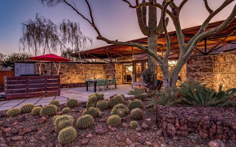 PHOENIX — AN ENTIRE VALLEY OF OPPORTUNITY